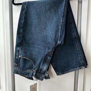 Frame Low Slung Barrel Jeans